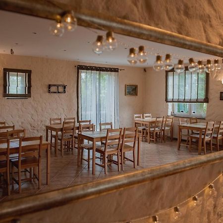 Dworek Debina - Idealny Dla Rodzin I Przyjaciol - Wspolna Sala Do Biesiadowania , Plaza Przyjazna Psom エクステリア 写真