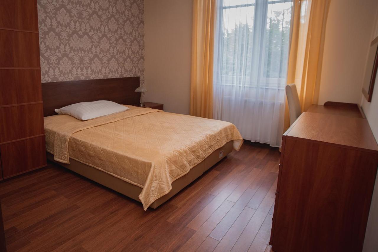 Dworek Debina - Idealny Dla Rodzin I Przyjaciol - Wspolna Sala Do Biesiadowania , Plaza Przyjazna Psom エクステリア 写真